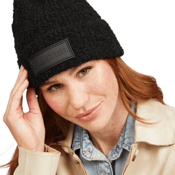 Hunter beanie ❄️ - Picture 2 of 3